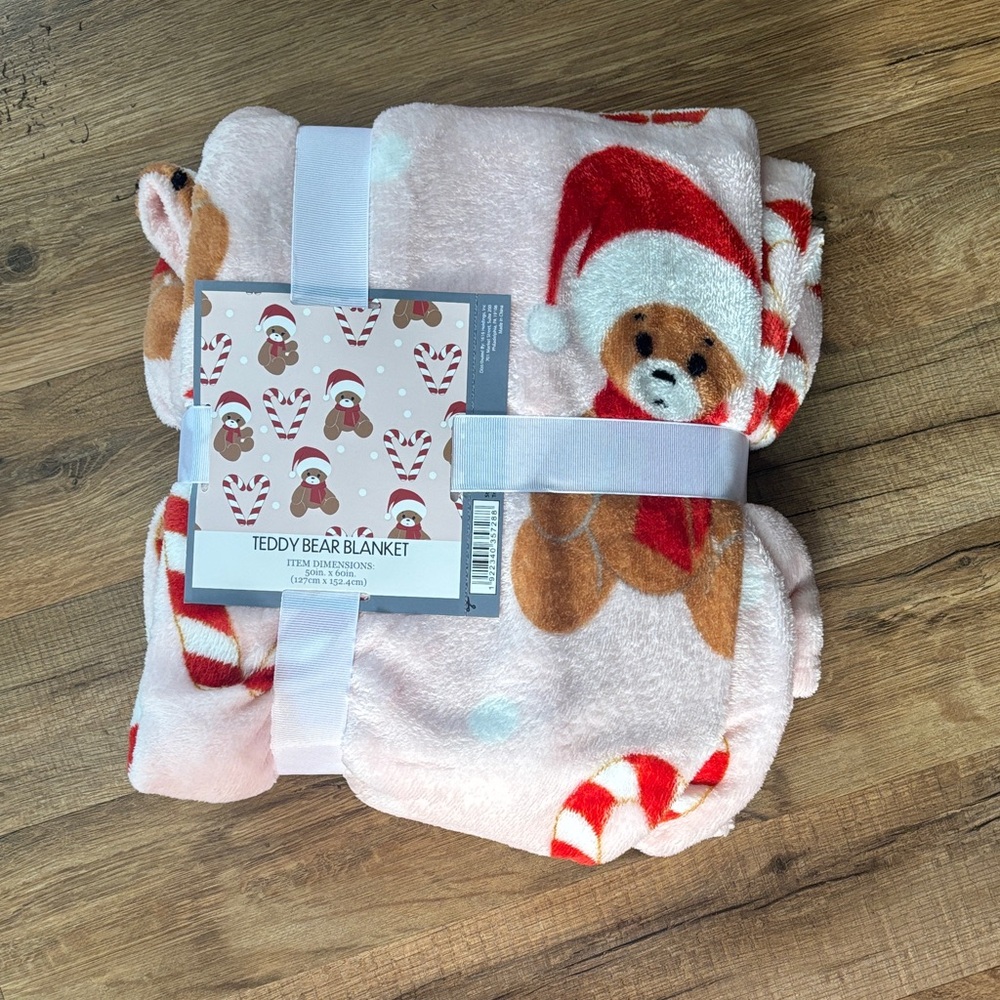 Teddy Bear Blanket with Santa Hats